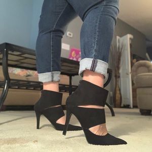 Cut out Pumps